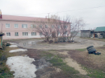 В пгт. Долгое продолжается работа по благоустройству дворовых территорий в рамках национального проекта «Инфраструктура для жизни» и федерального проекта «Формирование комфортной городской среды»